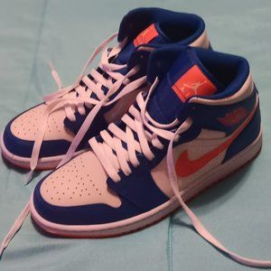 Jordan 1s size 9